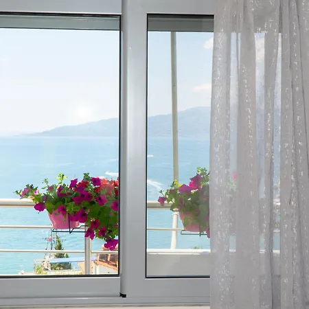 Inhouse Apartment Sarande