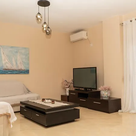 Inhouse Apartment